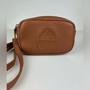 ETIENNE AIGNER ADELINE LEATHER  CAMERA BAG PURSE CROSSBODY